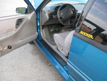 driver_door_interior.jpg