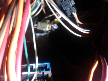 20200227_205011.jpg (1.25 MiB) Viewed 66240 times Green and gray from back side of #13 fuse